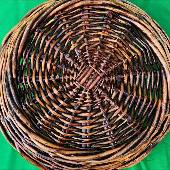 Wooden Basket High Quality Bread Easter Gift Basket Side Handles New with tags - Picture 4 of 10
